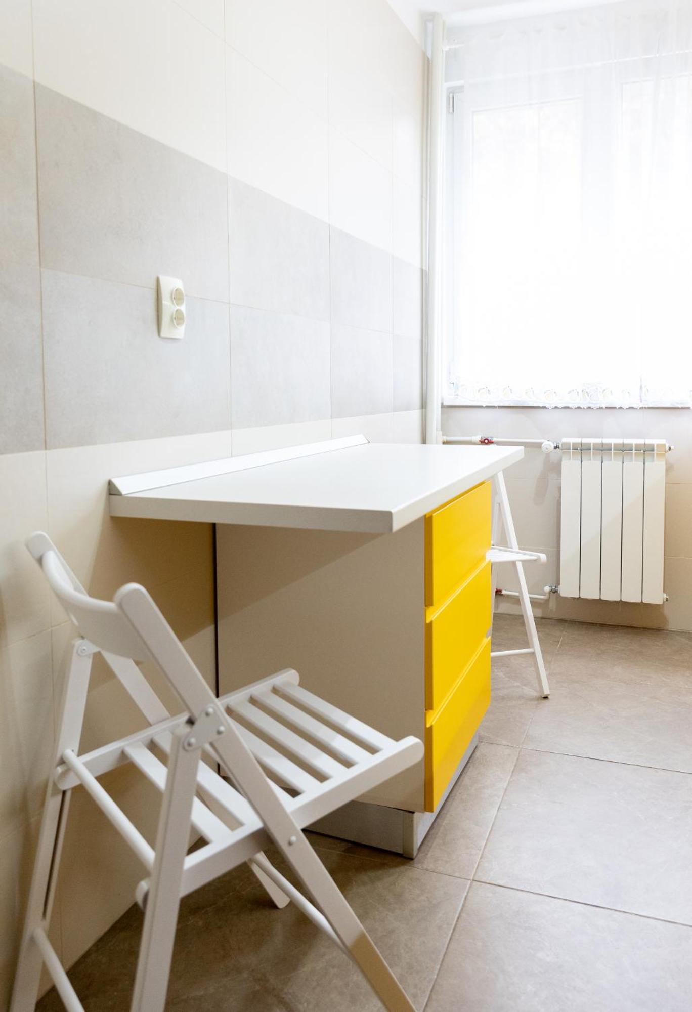 Old Town Central Oasis - Secured Parking Nearby - Self Check In - Metro Station At 1Min Bucureşti Ngoại thất bức ảnh